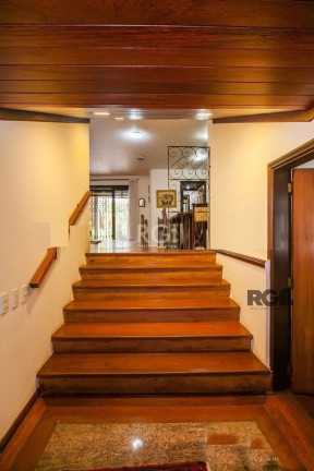 Imagem Casa com 3 Quartos para Alugar, 253 m² em Rio Branco - Porto Alegre