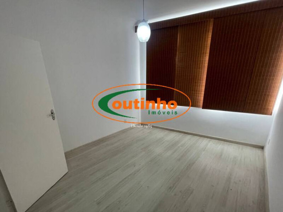 Imagem Apartamento com 3 Quartos à Venda, 110 m² em Tijuca - Rio De Janeiro Imagem Apartamento com 3 Quartos à Venda, 110 m² em Tijuca - Rio De Janeiro