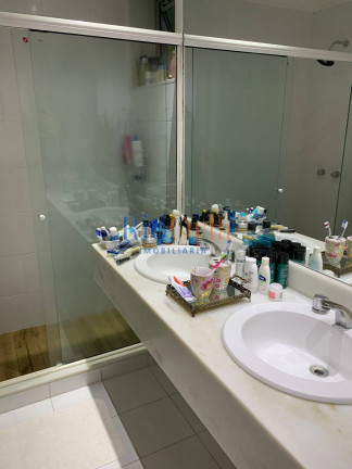 Imagem Apartamento com 4 Quartos à Venda, 301 m² em Barra Da Tijuca - Rio De Janeiro Imagem Apartamento com 4 Quartos à Venda, 301 m² em Barra Da Tijuca - Rio De Janeiro