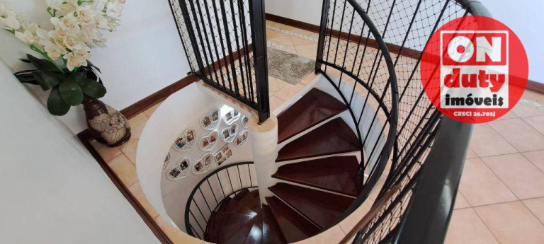 Imagem Cobertura com 3 Quartos à Venda, 156 m² em Embaré - Santos