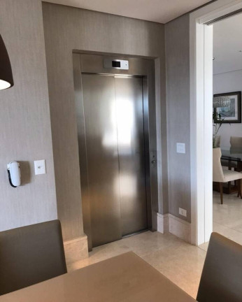 Imagem Casa com 5 Quartos à Venda, 450 m² em Alphaville - Santana De Parnaíba Imagem Casa com 5 Quartos à Venda, 450 m² em Alphaville - Santana De Parnaíba