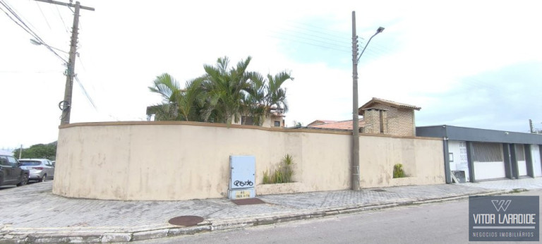 Imagem Casa com 4 Quartos à Venda, 300 m² em Village - Imbituba Imagem Casa com 4 Quartos à Venda, 300 m² em Village - Imbituba