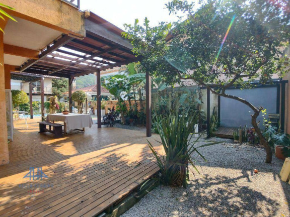 Imagem Casa com 3 Quartos à Venda, 182 m² em Lagoa Da Conceição - Florianópolis Imagem Casa com 3 Quartos à Venda, 182 m² em Lagoa Da Conceição - Florianópolis