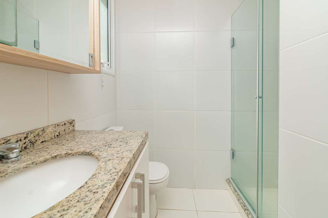 Imagem Apartamento com 2 Quartos à Venda, 69 m² em Passo Da Areia - Porto Alegre