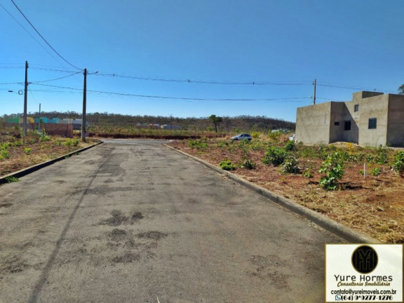 Imóvel à Venda, 360 m² em Residencial Recanto De Caldas - Caldas Novas