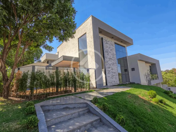 Imagem Casa com 5 Quartos à Venda, 302 m² em Condomínio Do Lago - Goiânia Imagem Casa com 5 Quartos à Venda, 302 m² em Condomínio Do Lago - Goiânia