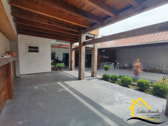 Imagem Casa com 2 Quartos à Venda, 160 m² em Costeira - Balneário Barra Do Sul Imagem Casa com 2 Quartos à Venda, 160 m² em Costeira - Balneário Barra Do Sul
