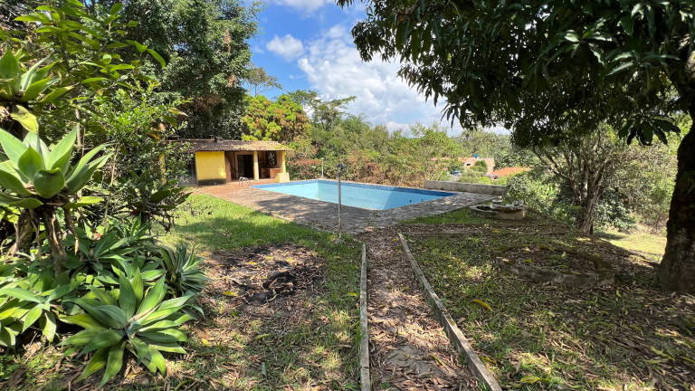 Imóvel com 3 Quartos à Venda, 5.300 m² em Pimentas - Betim