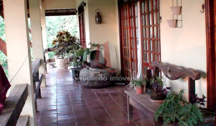 Imagem Imóvel com 3 Quartos à Venda, 360 m² em Cabo Frio Imagem Imóvel com 3 Quartos à Venda, 360 m² em Cabo Frio