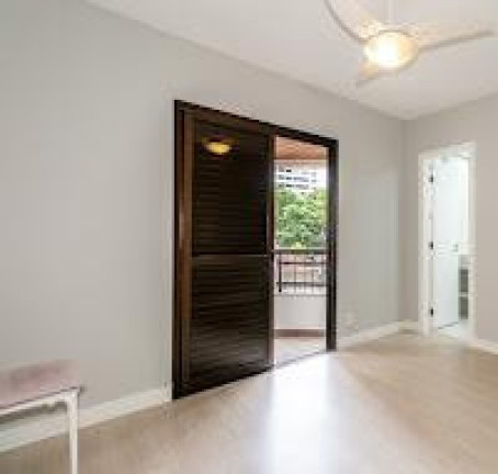 Imagem Apartamento com 4 Quartos para Alugar, 140 m² em Moema - São Paulo