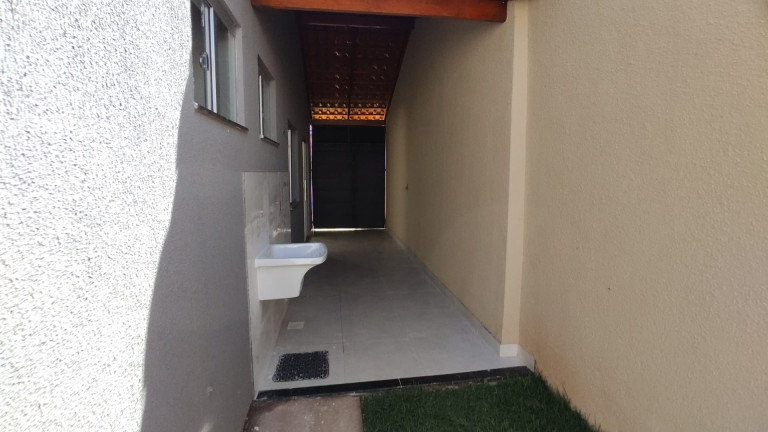 Imagem Imóvel com
3 Quartos à Venda, 74 m² em
Chacara Sao Pedro -
Aparecida De Goiania Imagem Imóvel com
3 Quartos à Venda, 74 m² em
Chacara Sao Pedro -
Aparecida De Goiania