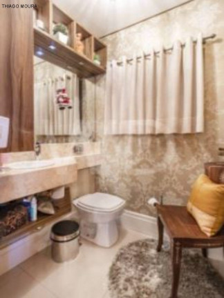 Imagem Imóvel com 3 Quartos à Venda, 314 m² em Jardim Itu - Porto Alegre Imagem Imóvel com 3 Quartos à Venda, 314 m² em Jardim Itu - Porto Alegre