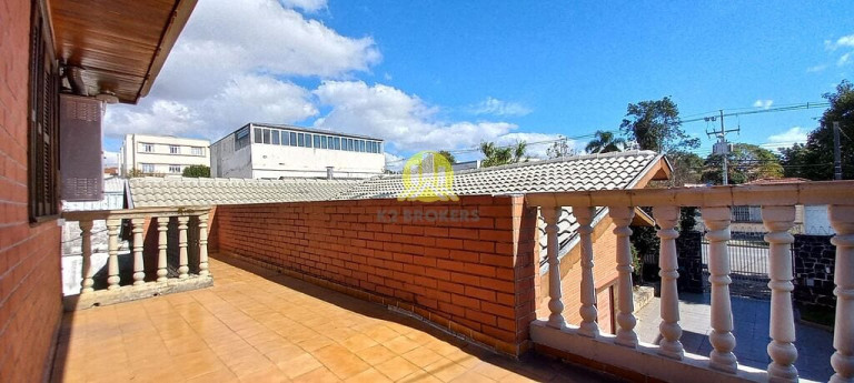 Imagem Casa com 5 Quartos à Venda, 298 m² em Rebouças - Curitiba