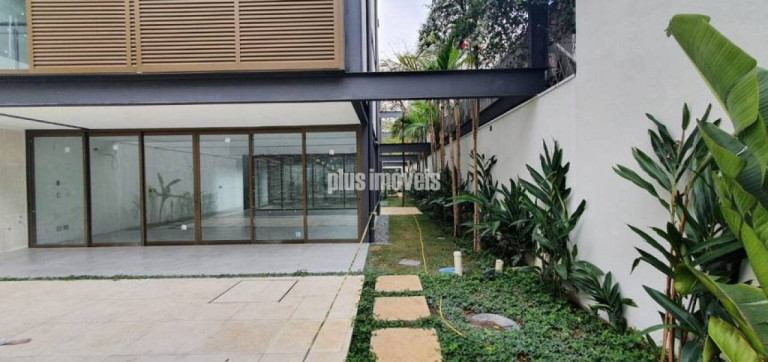 Imagem Casa com 4 Quartos à Venda, 380 m² em Jardim Paulista - São Paulo Imagem Casa com 4 Quartos à Venda, 380 m² em Jardim Paulista - São Paulo