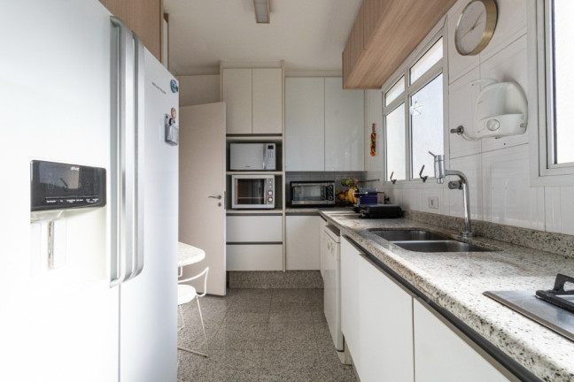 Imagem Apartamento com 2 Quartos à Venda, 165 m² em Moema - São Paulo