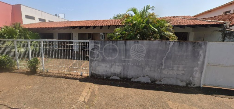 Casa com 5 Quartos à Venda, 735 m² em Vila Harmonia - Araraquara