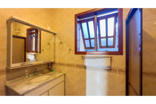 Imagem Casa com 4 Quartos à Venda, 307 m² em Partenon - Porto Alegre