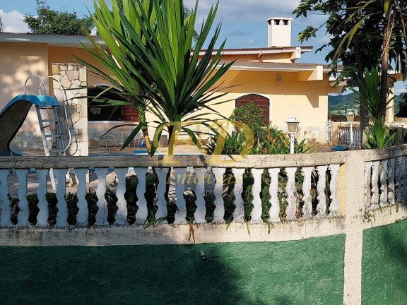 Imagem Chácara com 4 Quartos à Venda, 3.300 m² em Igaratá Imagem Chácara com 4 Quartos à Venda, 3.300 m² em Igaratá