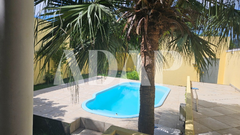 Imagem Casa com 3 Quartos à Venda, 400 m² em Vargem Grande - Rio De Janeiro Imagem Casa com 3 Quartos à Venda, 400 m² em Vargem Grande - Rio De Janeiro