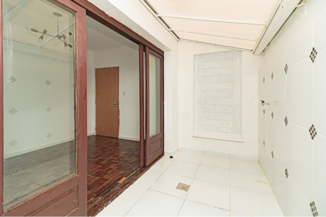 Imagem Apartamento com 1 Quarto à Venda, 61 m² em Navegantes - Porto Alegre Imagem Apartamento com 1 Quarto à Venda, 61 m² em Navegantes - Porto Alegre