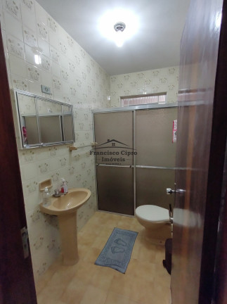 Imagem Casa com 3 Quartos à Venda, 230 m² em Pedregulho - Guaratinguetá