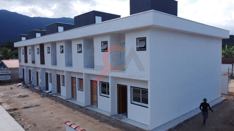 Sobrado com 2 Quartos à Venda, 80 m² em Massaguaçu - Caraguatatuba