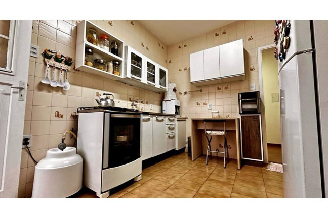 Imagem Imóvel com 2 Quartos à Venda, em Petrópolis - Porto Alegre Imagem Imóvel com 2 Quartos à Venda, em Petrópolis - Porto Alegre