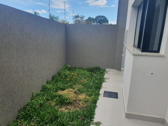 Imagem Casa com 3 Quartos à Venda, 108 m² em Uberaba - Curitiba