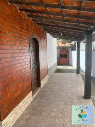 Casa com 3 Quartos à Venda,  em Manguinhos - Búzios