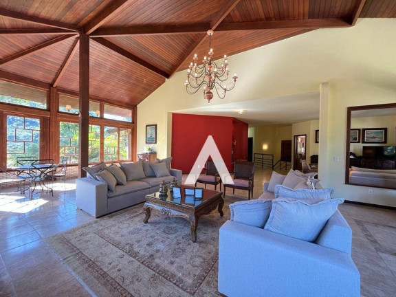 Imagem Casa com 4 Quartos à Venda ou Locação, 700 m² em Albuquerque - Teresópolis