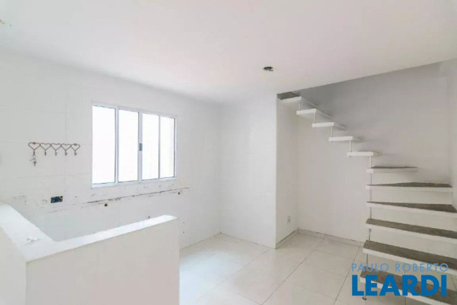 Imagem Sobrado com 3 Quartos à Venda, 512 m² em Vila Gilda - Santo André Imagem Sobrado com 3 Quartos à Venda, 512 m² em Vila Gilda - Santo André