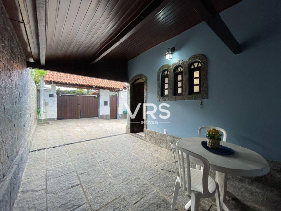 Casa com 4 Quartos à Venda, 255 m² em Bom Retiro - Teresópolis