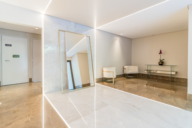 Imagem Apartamento com 3 Quartos à Venda, 323 m² em Rio Branco - Porto Alegre