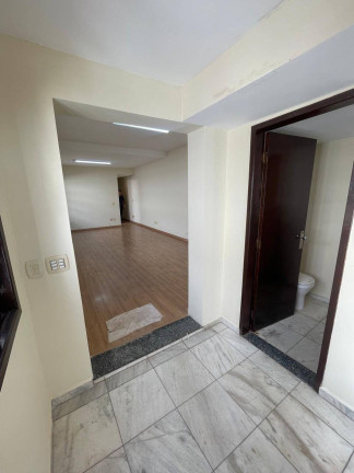 Imagem Casa com 3 Quartos para Alugar, 200 m² em Vila Cordeiro - São Paulo