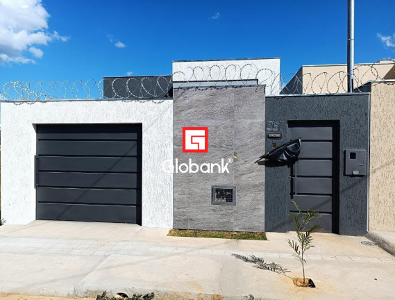 Imagem Casa com 3 Quartos à Venda,  em Renascença - Montes Claros