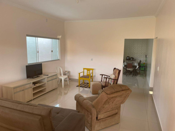 Imagem Casa com 3 Quartos à Venda, 360 m² em Jardim Belvedere - Caldas Novas Imagem Casa com 3 Quartos à Venda, 360 m² em Jardim Belvedere - Caldas Novas