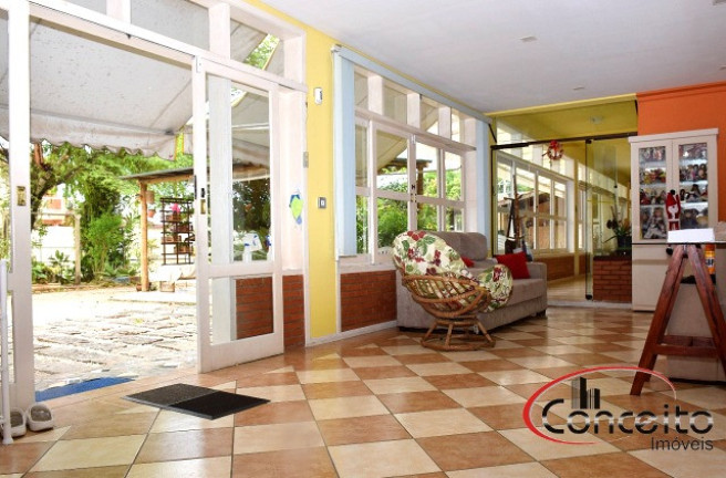 Imagem Casa com 9 Quartos à Venda, 420 m² em Jardim Samambaia - Ubatuba
