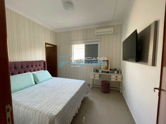 Imagem Casa com 4 Quartos à Venda, 160 m² em Flórida - Praia Grande Imagem Casa com 4 Quartos à Venda, 160 m² em Flórida - Praia Grande