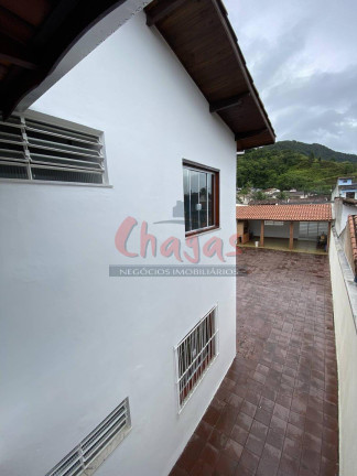 Imagem Sobrado com 5 Quartos à Venda, 390 m² em Centro - Caraguatatuba Imagem Sobrado com 5 Quartos à Venda, 390 m² em Centro - Caraguatatuba