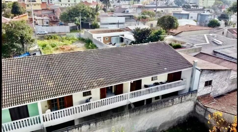 Imagem Casa com 4 Quartos à Venda, 820 m² em Guaíra - Curitiba Imagem Casa com 4 Quartos à Venda, 820 m² em Guaíra - Curitiba