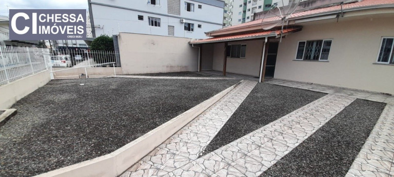 Imagem Casa com 2 Quartos à Venda, 222 m² em Centro - Itajaí