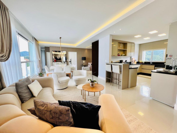 Imagem Apartamento com 4 Quartos à Venda, 237 m² em Pioneiros - Balneário Camboriú Imagem Apartamento com 4 Quartos à Venda, 237 m² em Pioneiros - Balneário Camboriú
