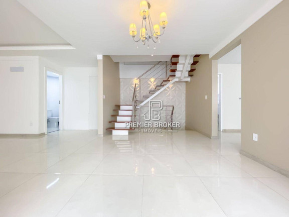 Imagem Casa com 4 Quartos à Venda, 320 m² em Alto - Teresópolis Imagem Casa com 4 Quartos à Venda, 320 m² em Alto - Teresópolis