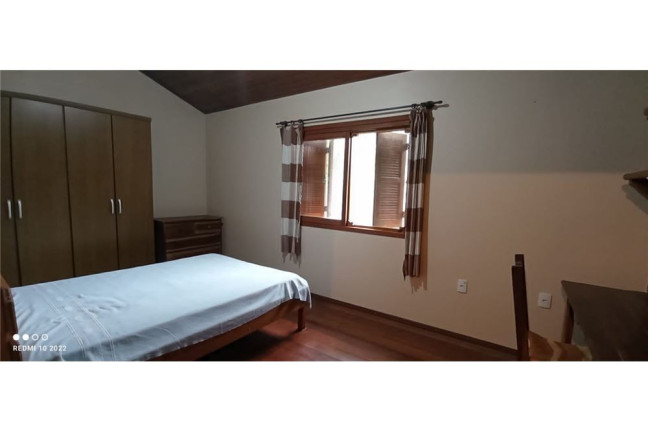 Imagem Casa com 2 Quartos à Venda, 210 m² em Vila Nova - Porto Alegre Imagem Casa com 2 Quartos à Venda, 210 m² em Vila Nova - Porto Alegre