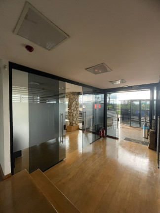 Imagem Sala Comercial à Venda, 260 m² em Jardim Lambreta - Cotia Imagem Sala Comercial à Venda, 260 m² em Jardim Lambreta - Cotia