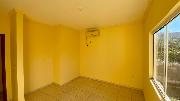 Imagem Casa com 3 Quartos à Venda, 140 m² em Areias De Macacu - Garopaba