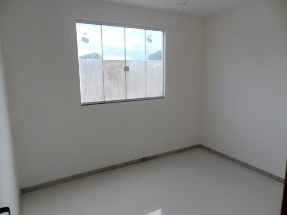 Imagem Casa com 2 Quartos à Venda, 150 m² Imagem Casa com 2 Quartos à Venda, 150 m²