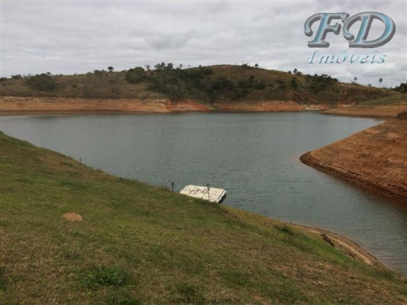 Imagem Chácara com 3 Quartos à Venda, 5.250 m² em águas De Igaratá - Igaratá