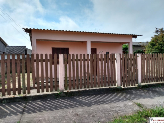 Casa com 2 Quartos à Venda, 70 m² em Balneário Rebello - Tapes