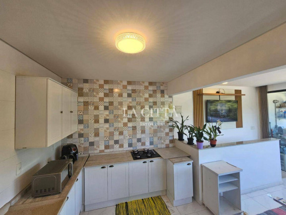 Imagem Imóvel com 2 Quartos à Venda, 52 m² em Cordeiros - Itajaí Imagem Imóvel com 2 Quartos à Venda, 52 m² em Cordeiros - Itajaí